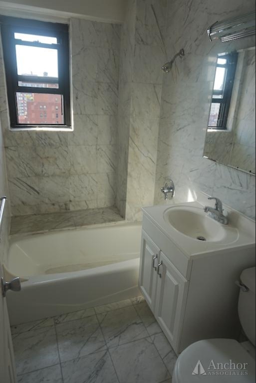 300 W 55th St. - Photo 4