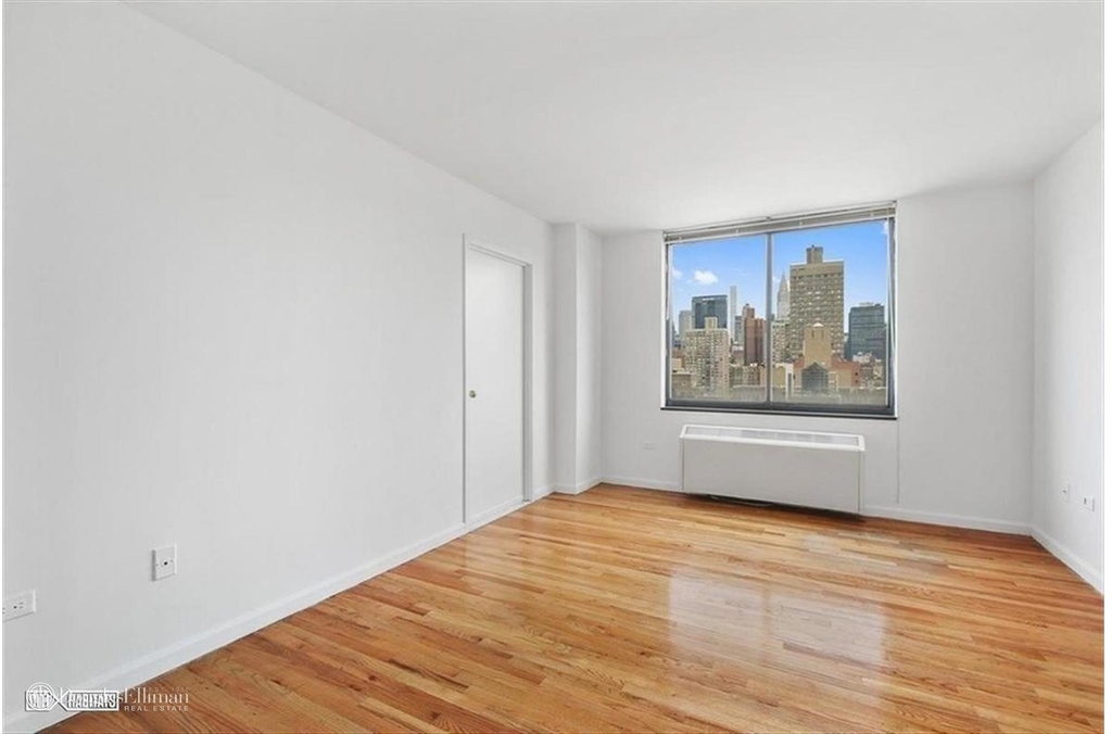 344 Third Avenue - Photo 3