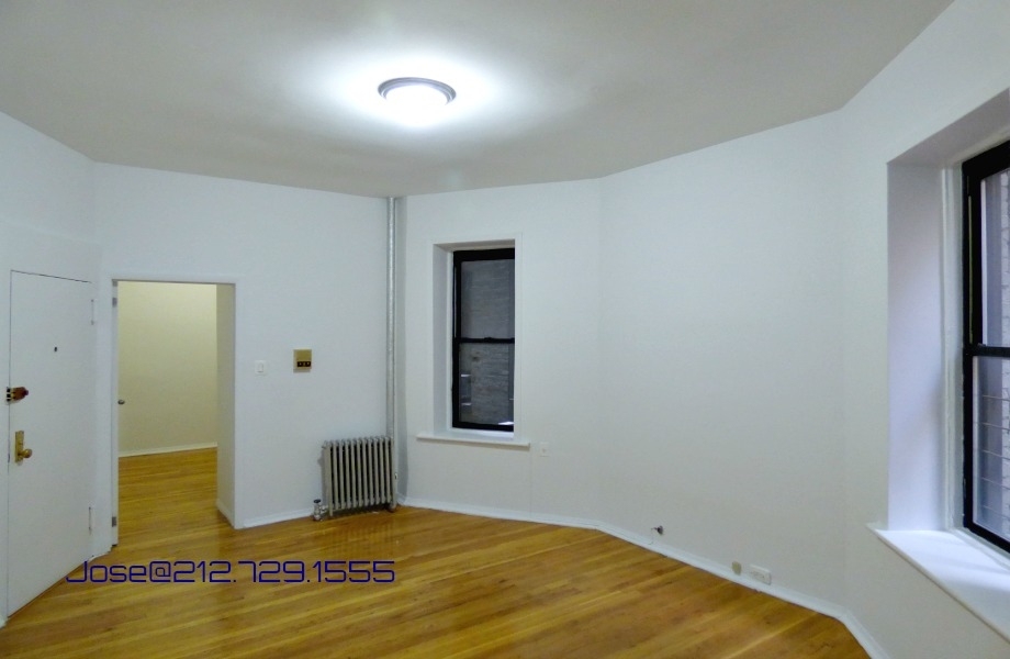 W 182 ST & Amsterdam Ave - Photo 3