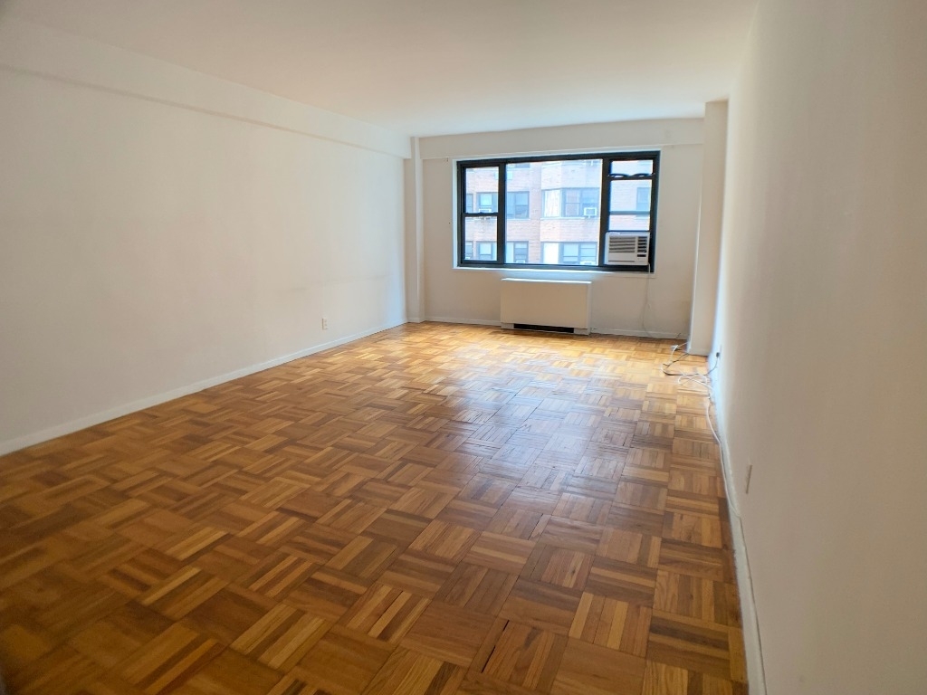 405 East 56th Street, Apt. 9l - Photo 0