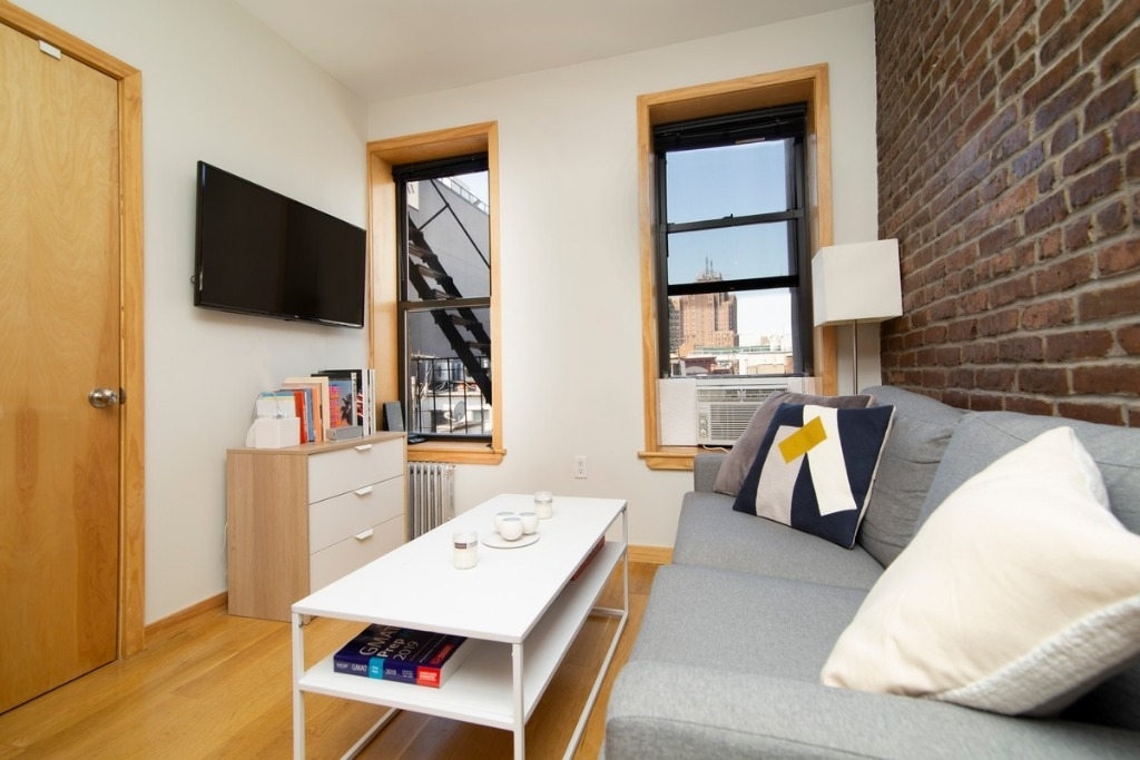 111 Mott Street - Photo 4