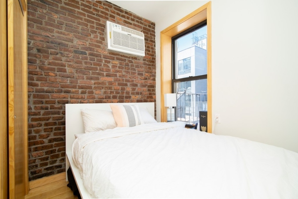 111 Mott Street - Photo 2