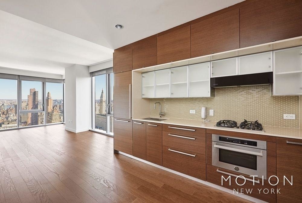 100 West 31st Street, New York, NY 10001 - Photo 0