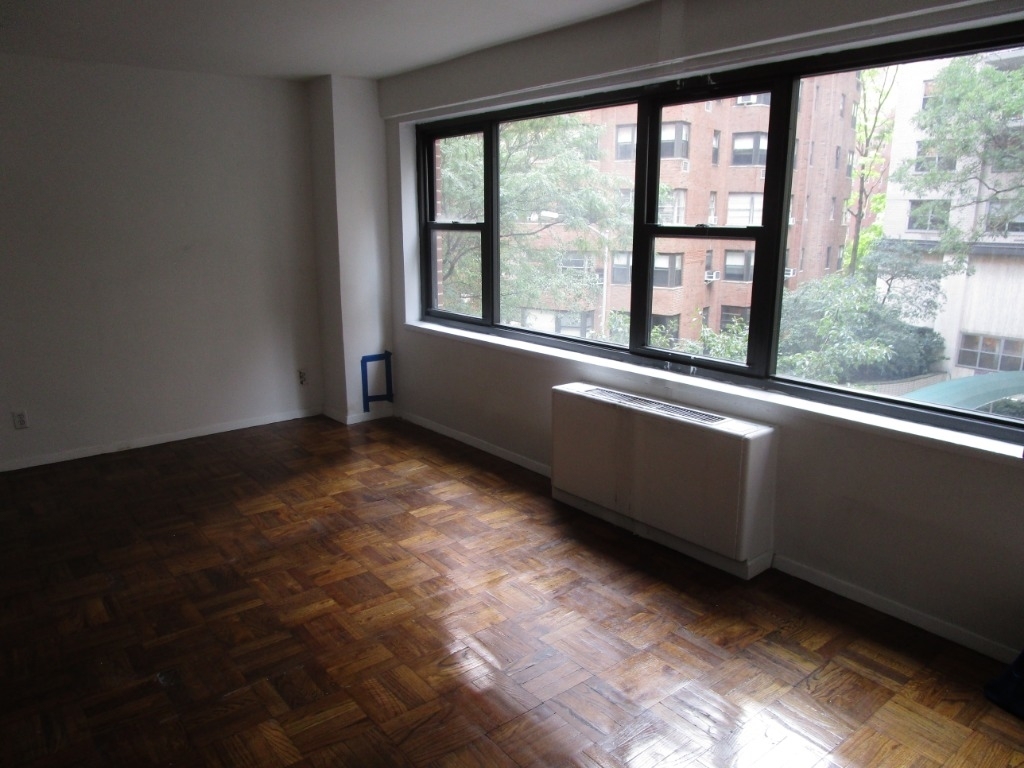  East 56 Street - Photo 1