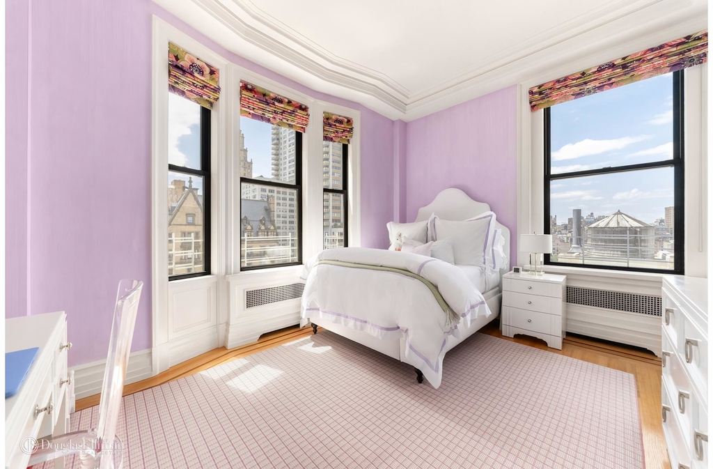 135 Central Park West - Photo 9