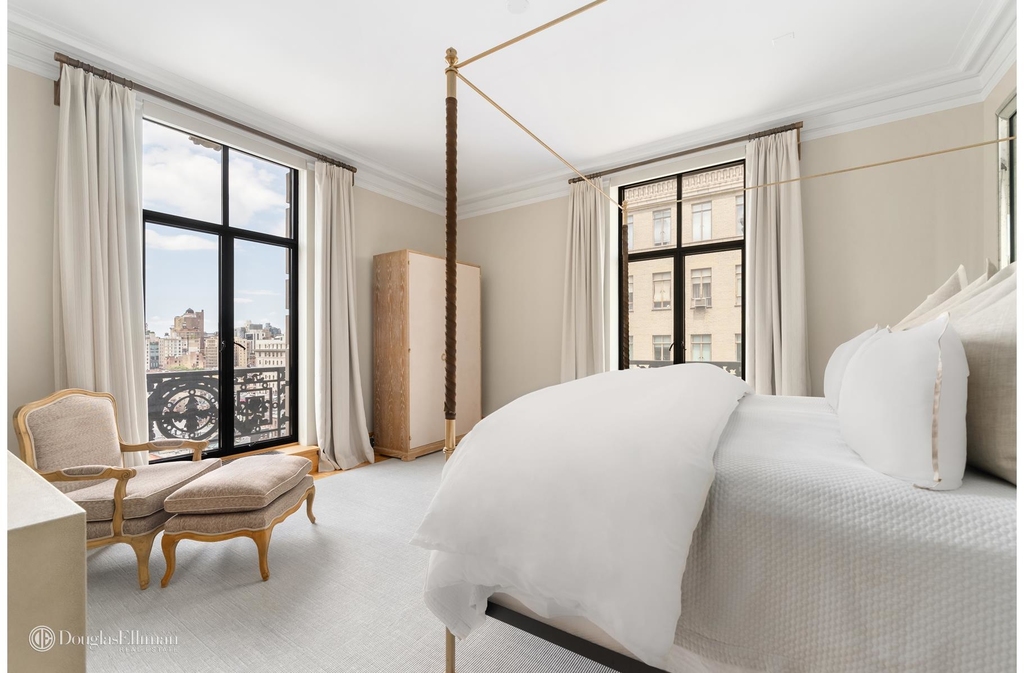 135 Central Park West - Photo 7