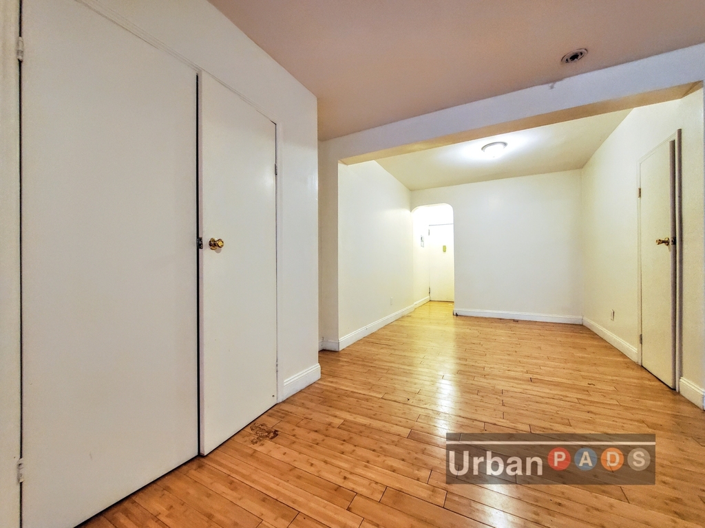 590 Ocean Avenue - Photo 3