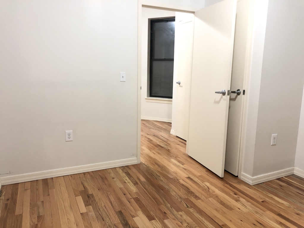 305 East 110th Street - Photo 6