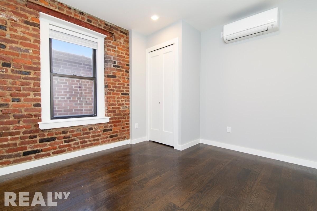 153 East 26th Street - Photo 6