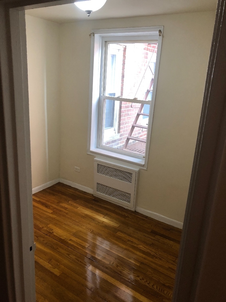 36-25 Parsons Boulevard - Photo 2