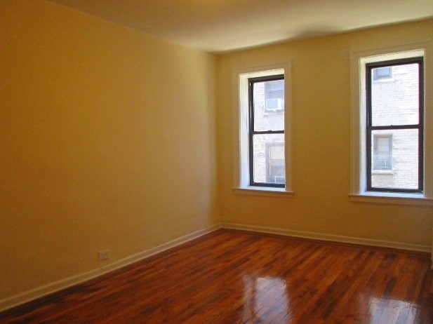 4863 Broadway - Photo 3