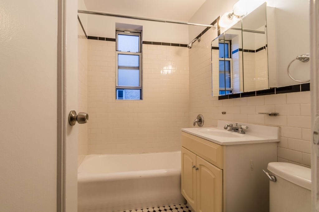 117 West 13th Street - Photo 6