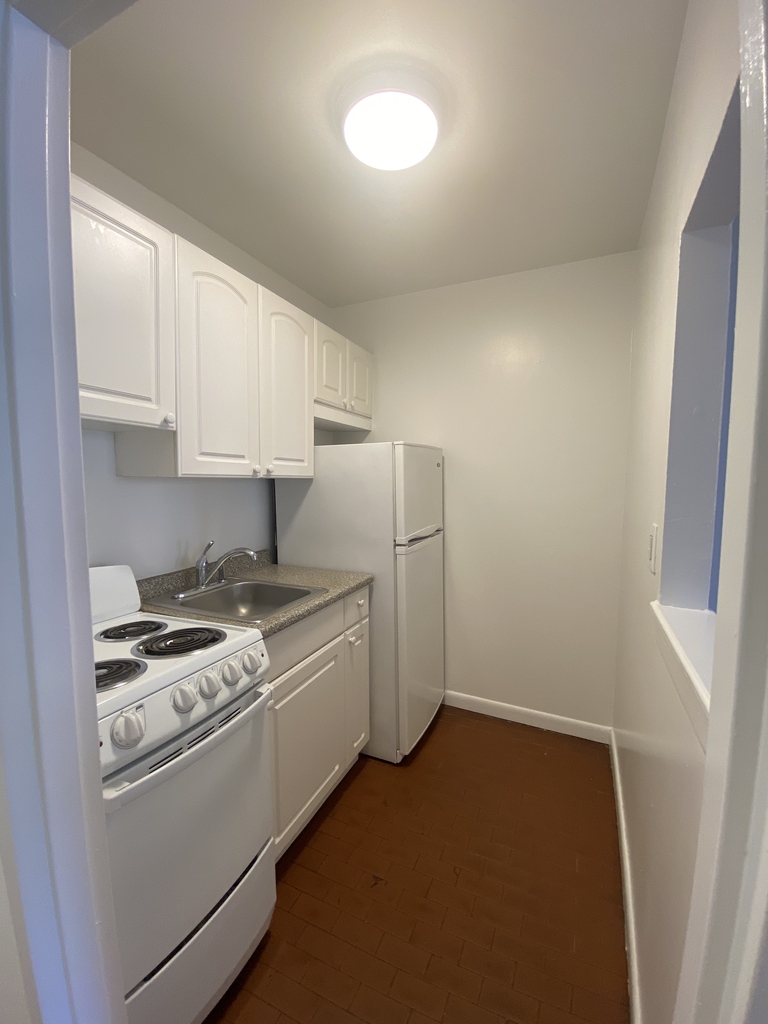 402 East 83rd Street 2a - Photo 2