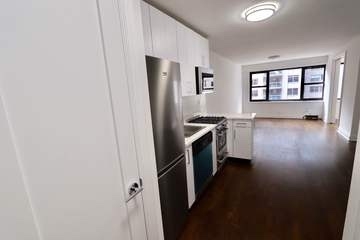 East 56st - Photo 1