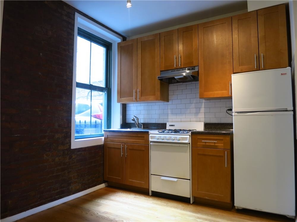 East 78th Street - Photo 1