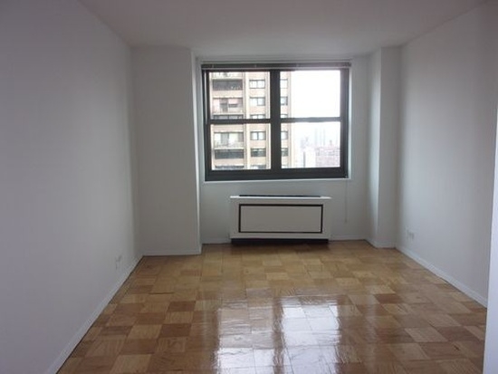 121 Reade Street - Photo 2