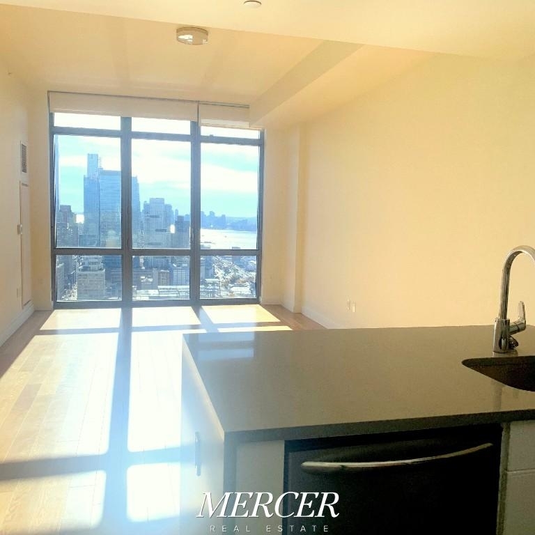 West 57th Street - Photo 12