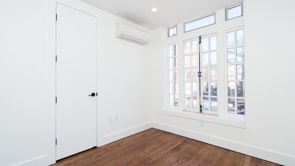 1054 Bushwick Ave - Photo 4