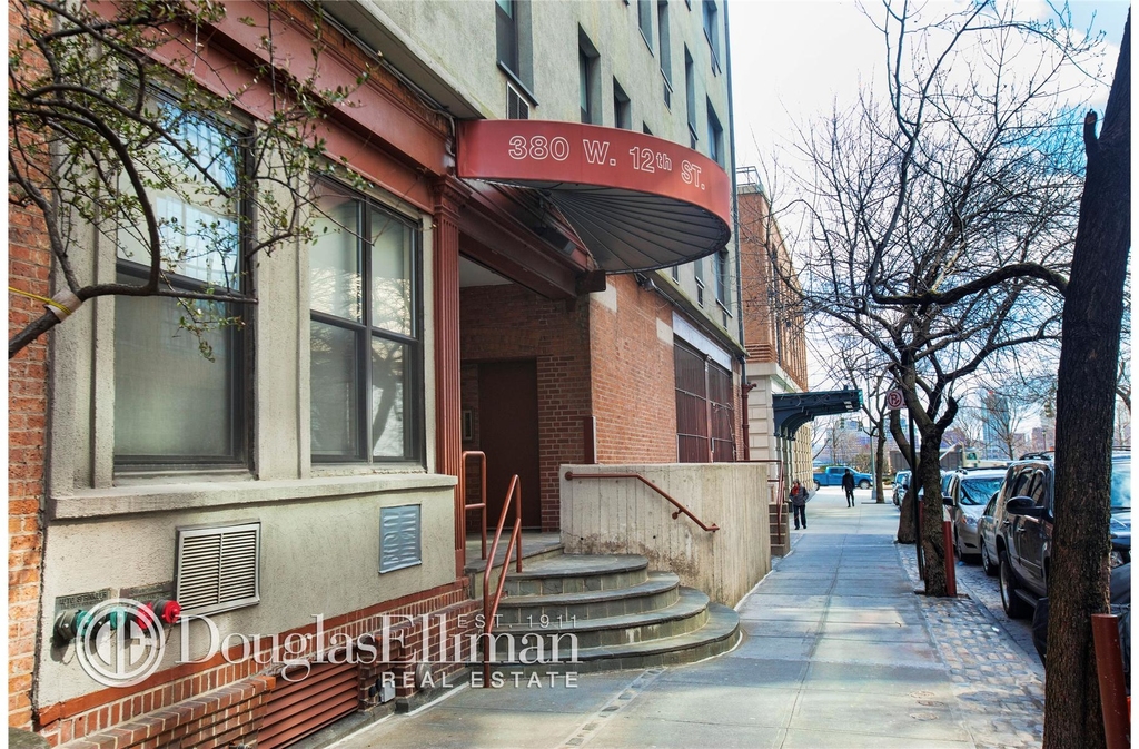 380 West 12th St - Photo 8