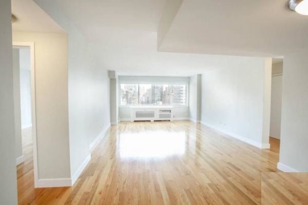 East 65th  - Photo 3