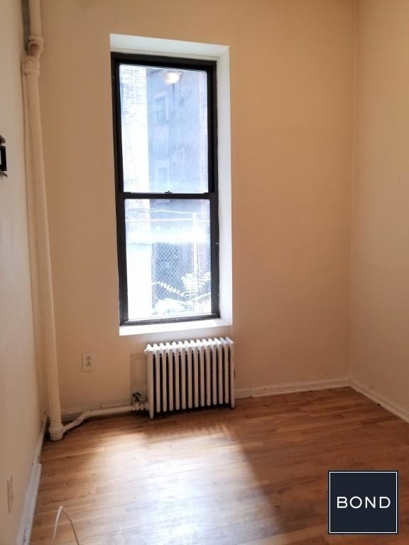 East 82 Street - Photo 2