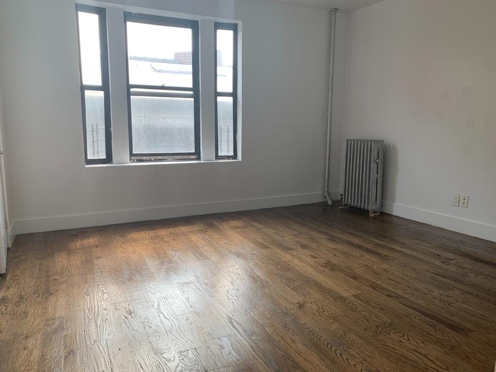 565 West 139th Street - Photo 11