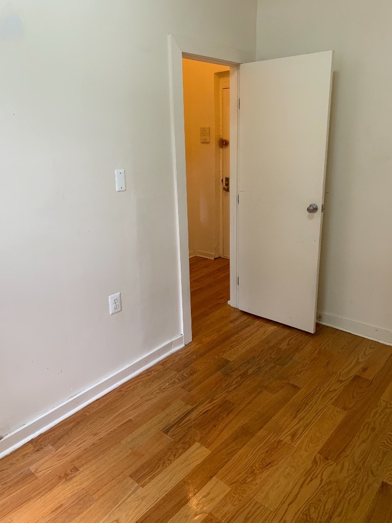 1539 Park Pl - Photo 4