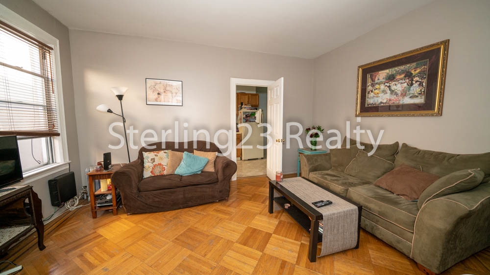 24-23 Crescent Street - Photo 5