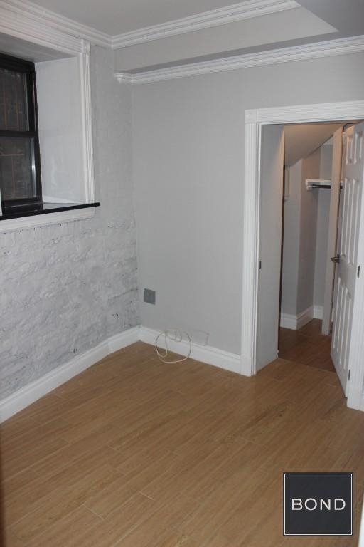 East 35th Street - Photo 16