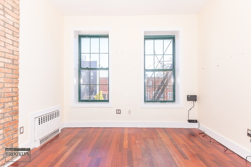 81 Bleecker Street - Photo 3