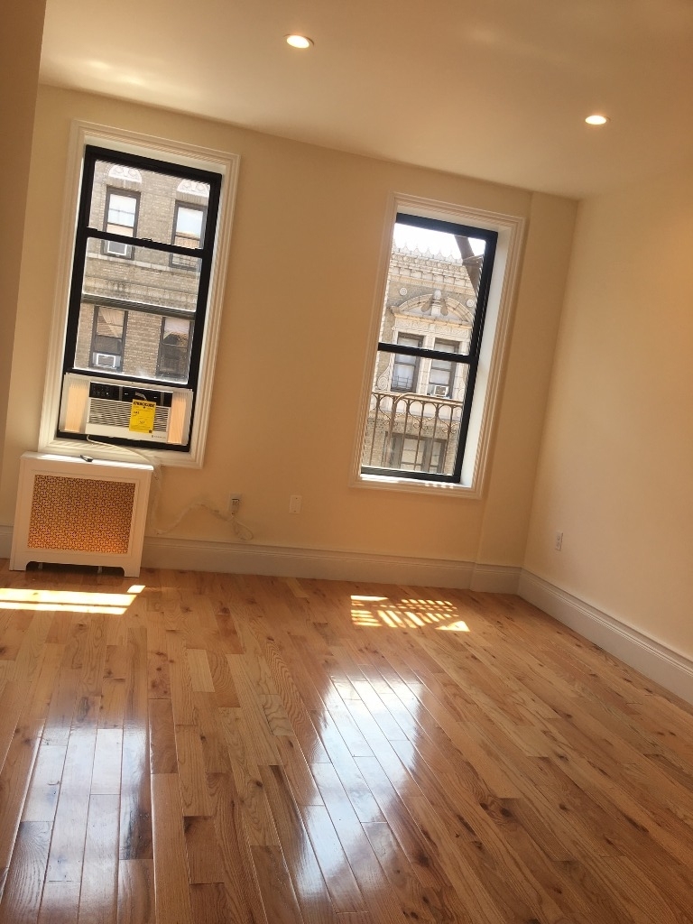 263 West 81st ST - Photo 5