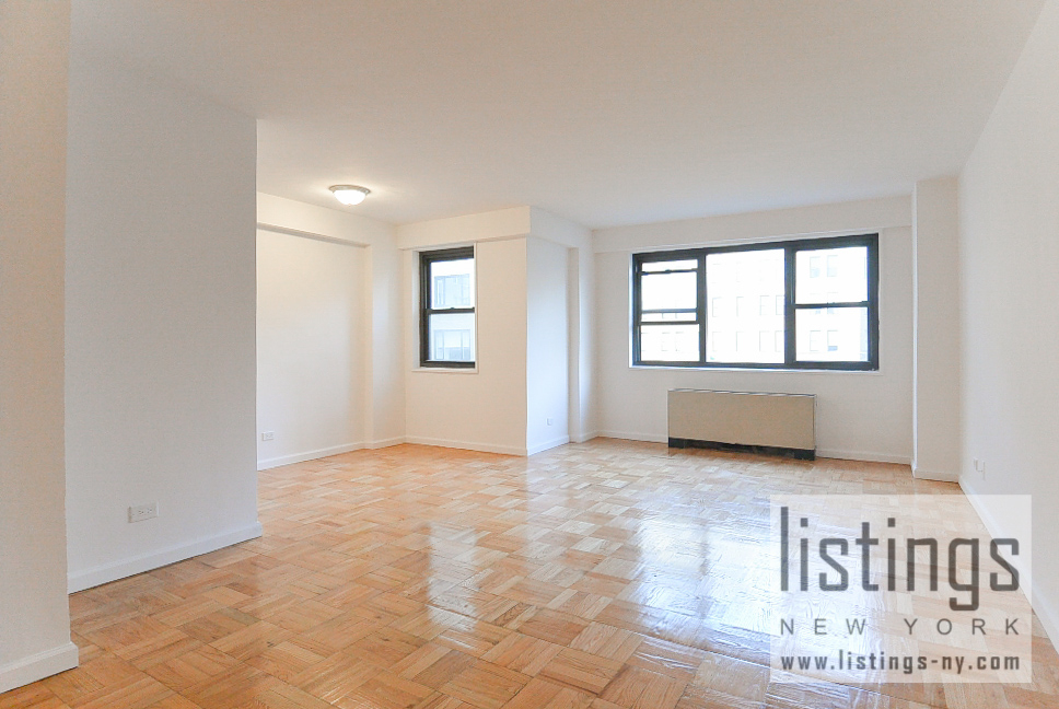 East 86th Street - Photo 1