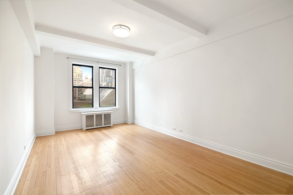 301 East 21st Street - Photo 6