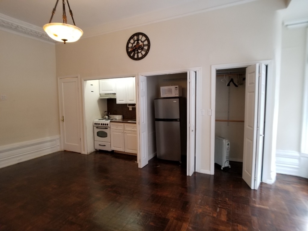 212 West 71st Street - Photo 5