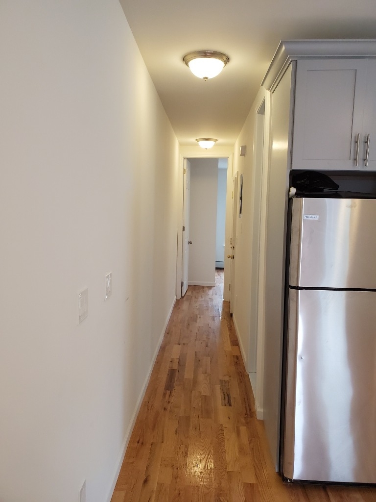 552 E 52nd Street  - Photo 11