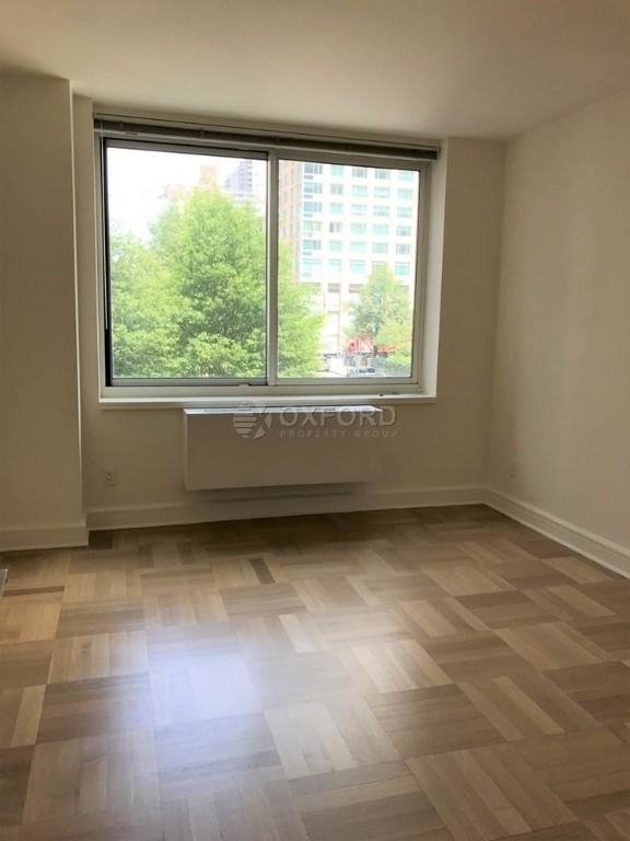 400 W 63 St. - Photo 3