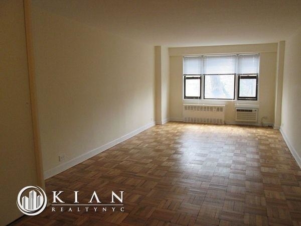 83rd Avenue - Photo 1