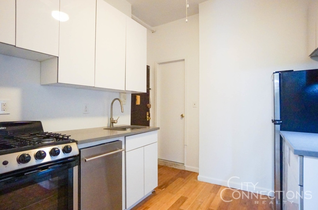 202 First Avenue - Photo 5