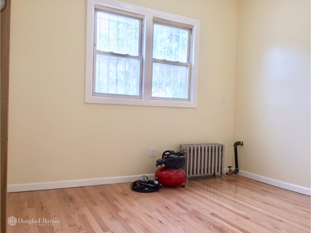 1188 East 40th St - Photo 4