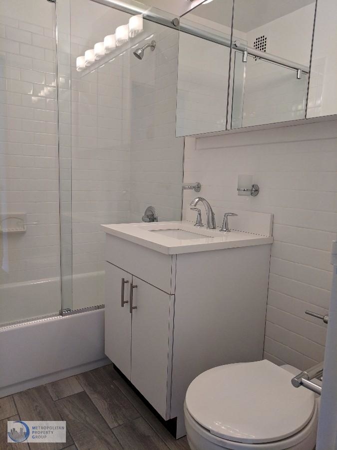 96 5th ave - Photo 3