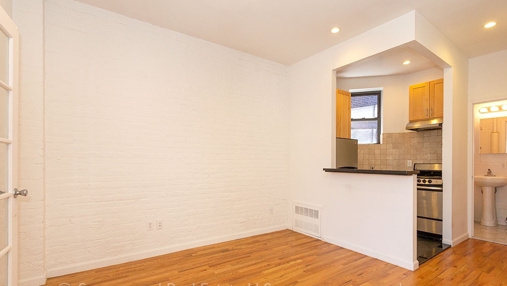 430 East 89th Street - Photo 5