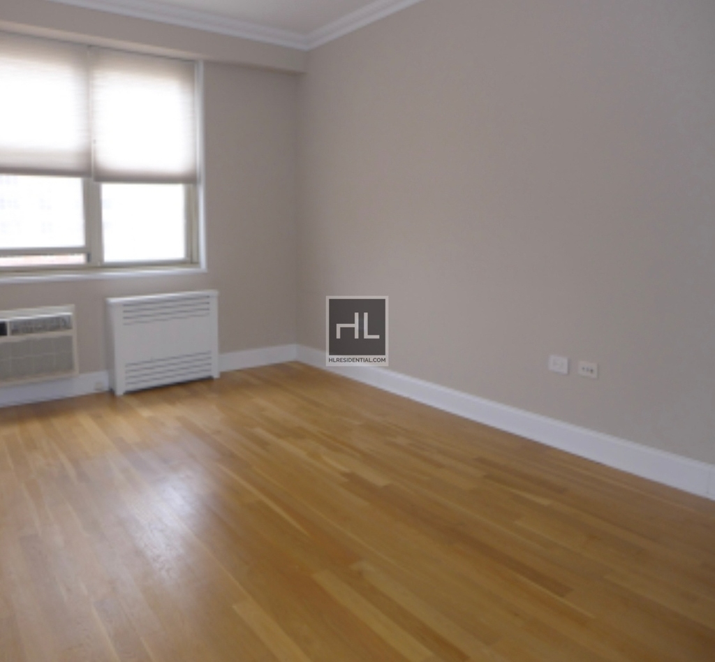 310 Greenwich Street - Photo 4