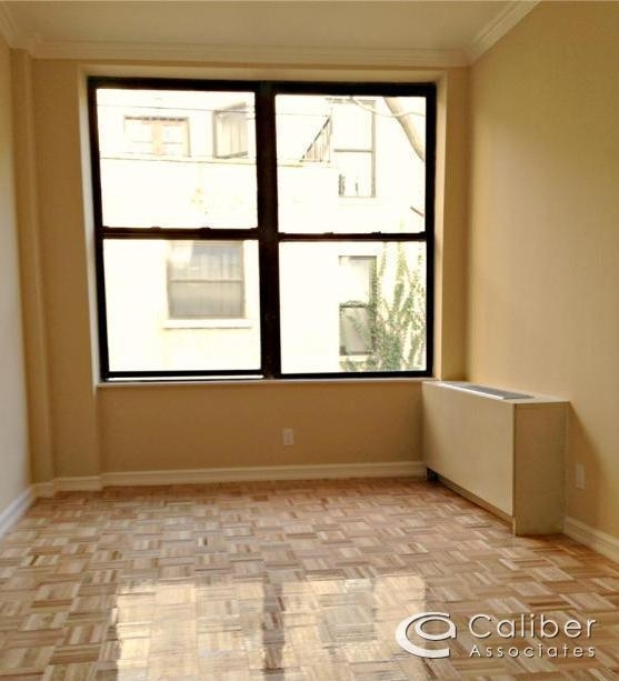 West 92nd Street - Photo 1