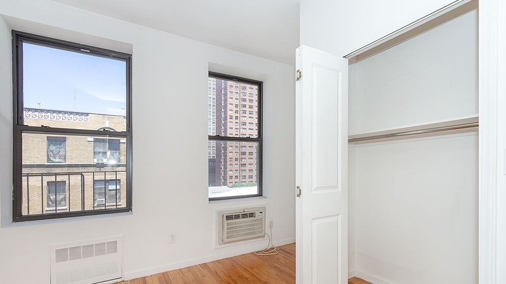 430 East 89th Street - Photo 9