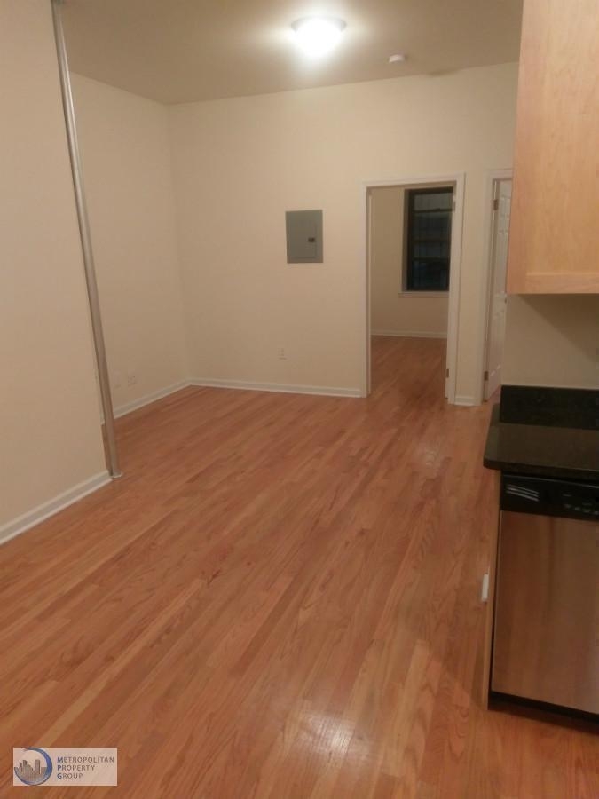 212 grand street - Photo 4