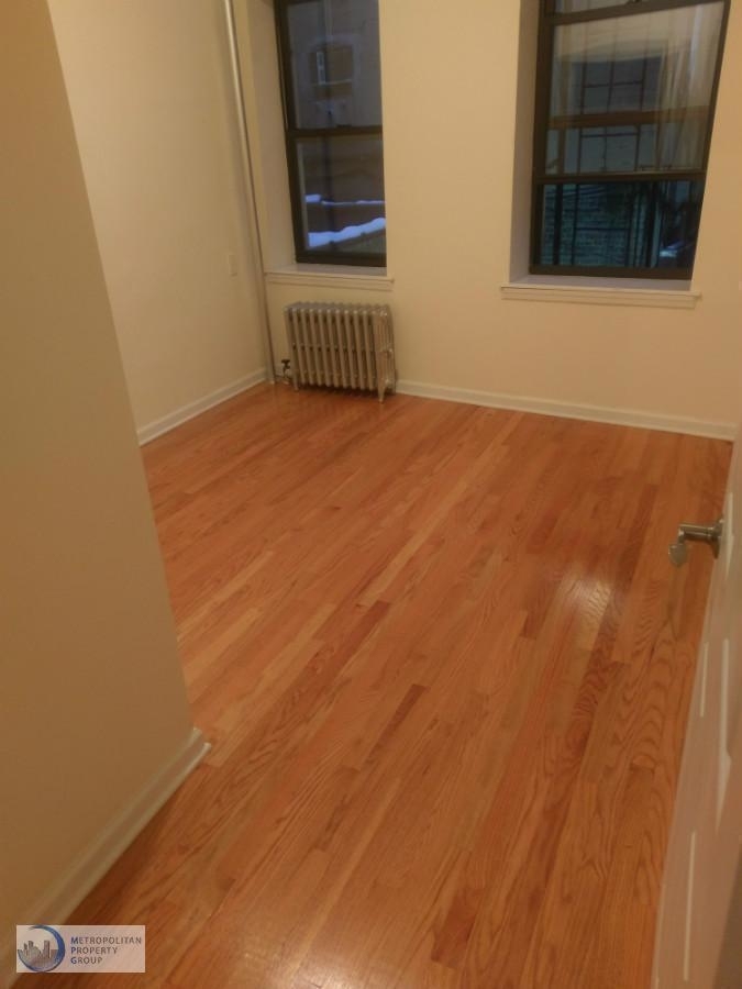 212 grand street - Photo 2