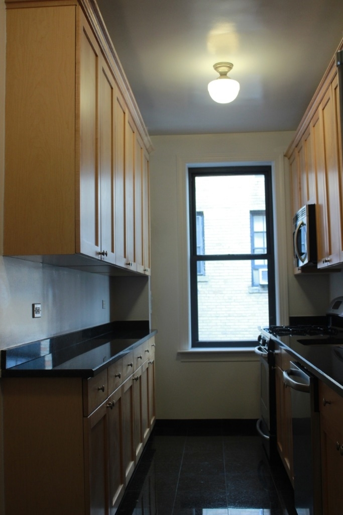 115 East 92nd Street - Photo 7