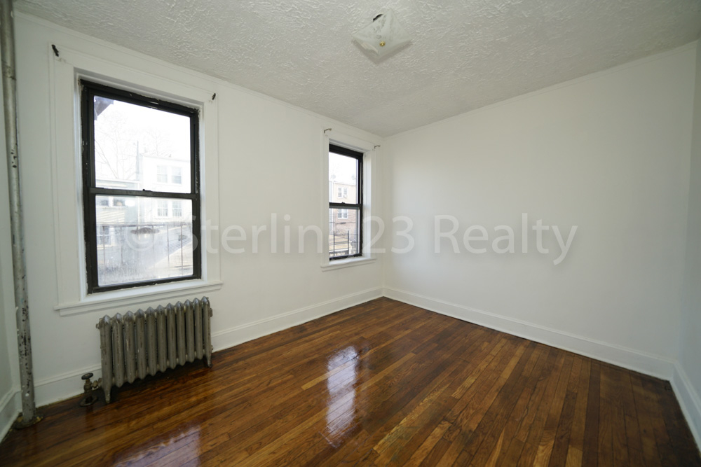 21-23 27 Street - Photo 3