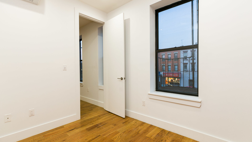 1382 Flatbush Ave - Photo 3