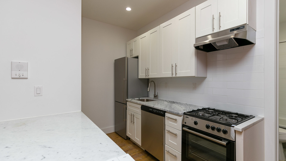 1382 Flatbush Ave - Photo 2